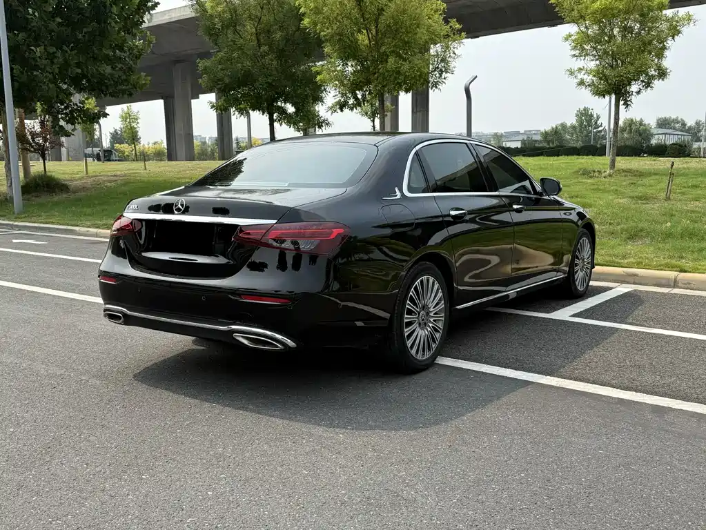 Mercedes-Benz E-Class 2023