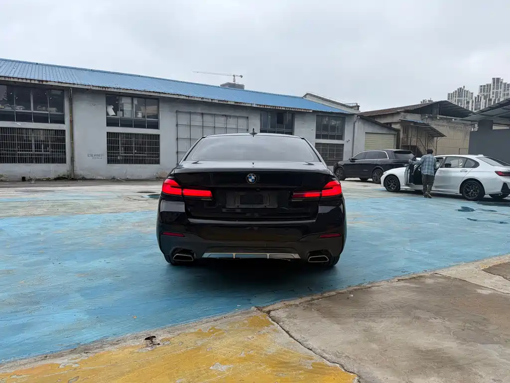 BMW 5 Series 2021