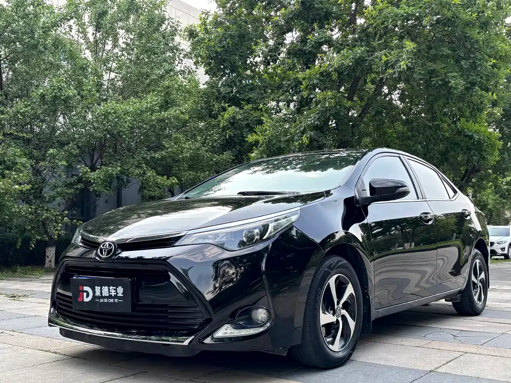 Toyota Levin 2017 — фото 1