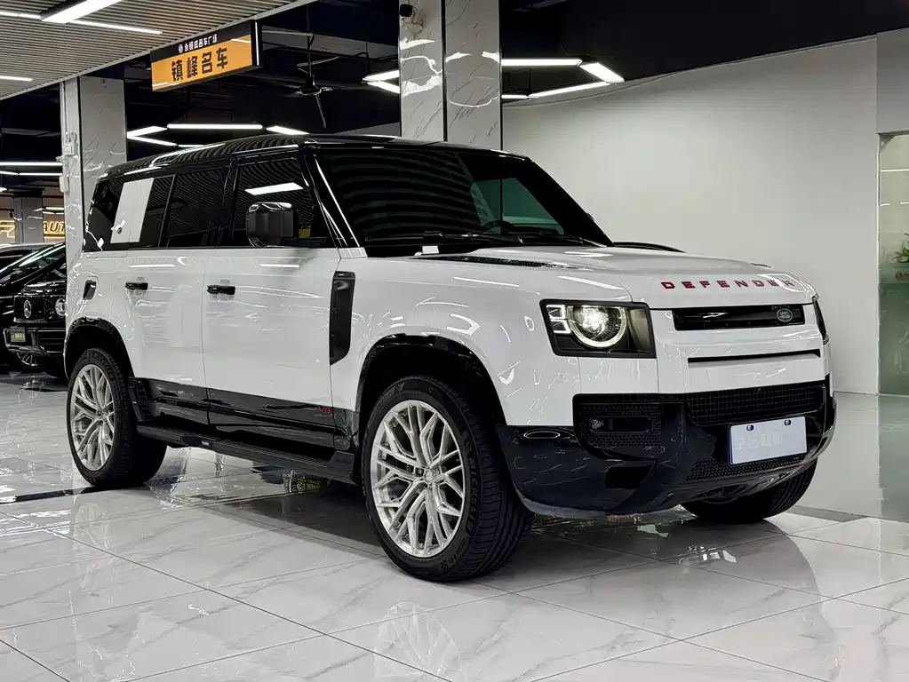 Land Rover Defender 2024 — фото 3