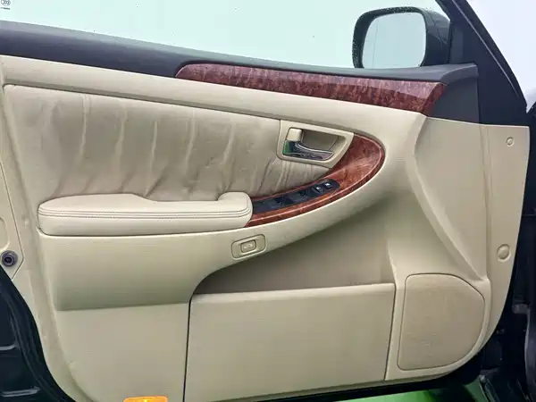 Toyota Crown 2005