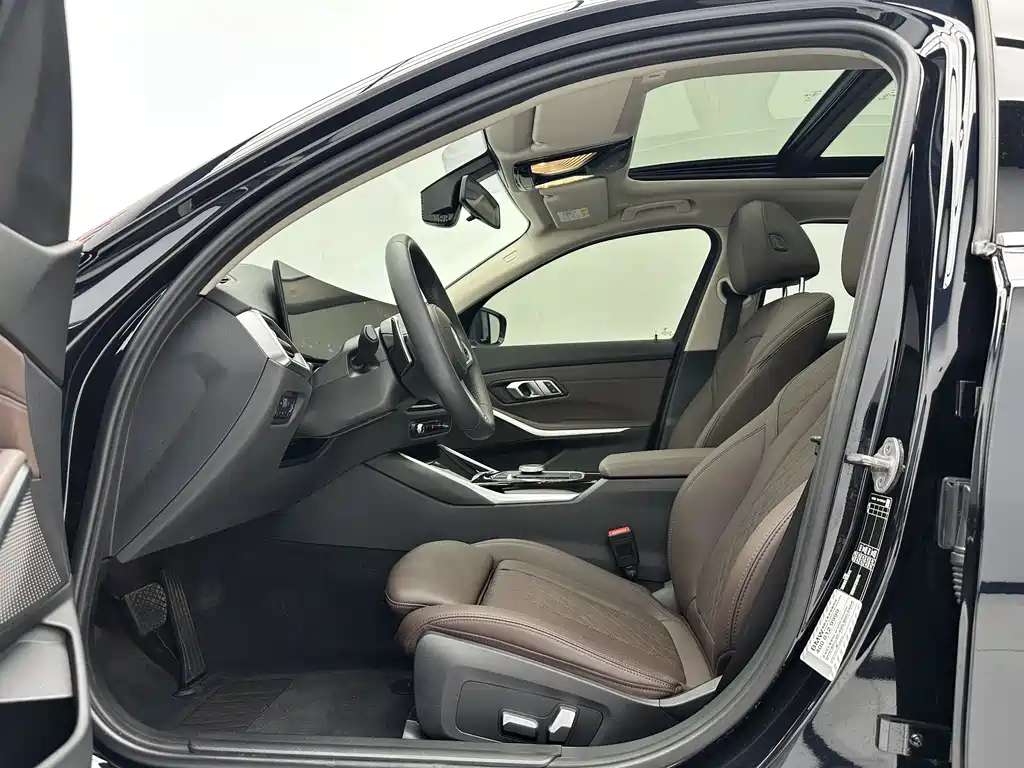BMW 3 Series 2023