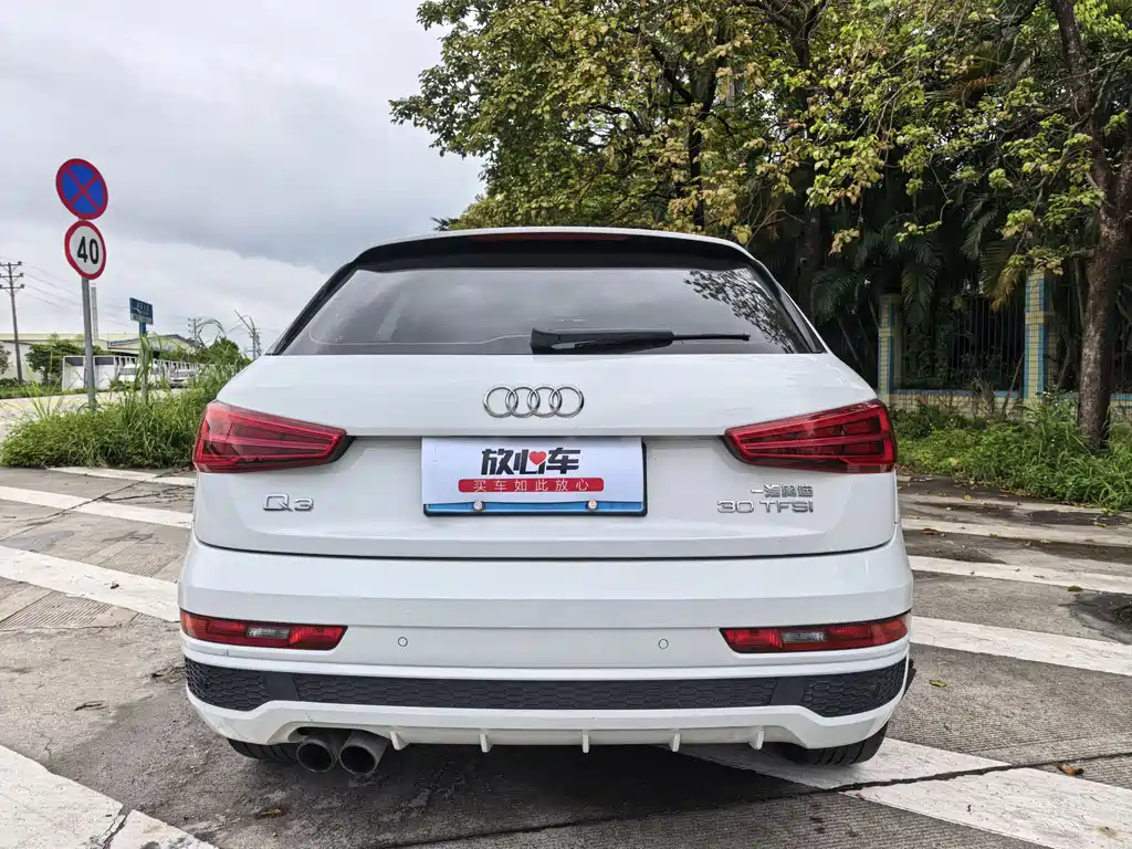 Audi Q3 2019 — фото 6