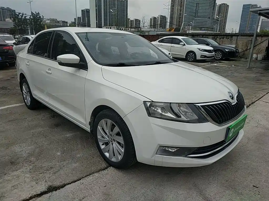 Skoda Rapid 2019 — фото 4