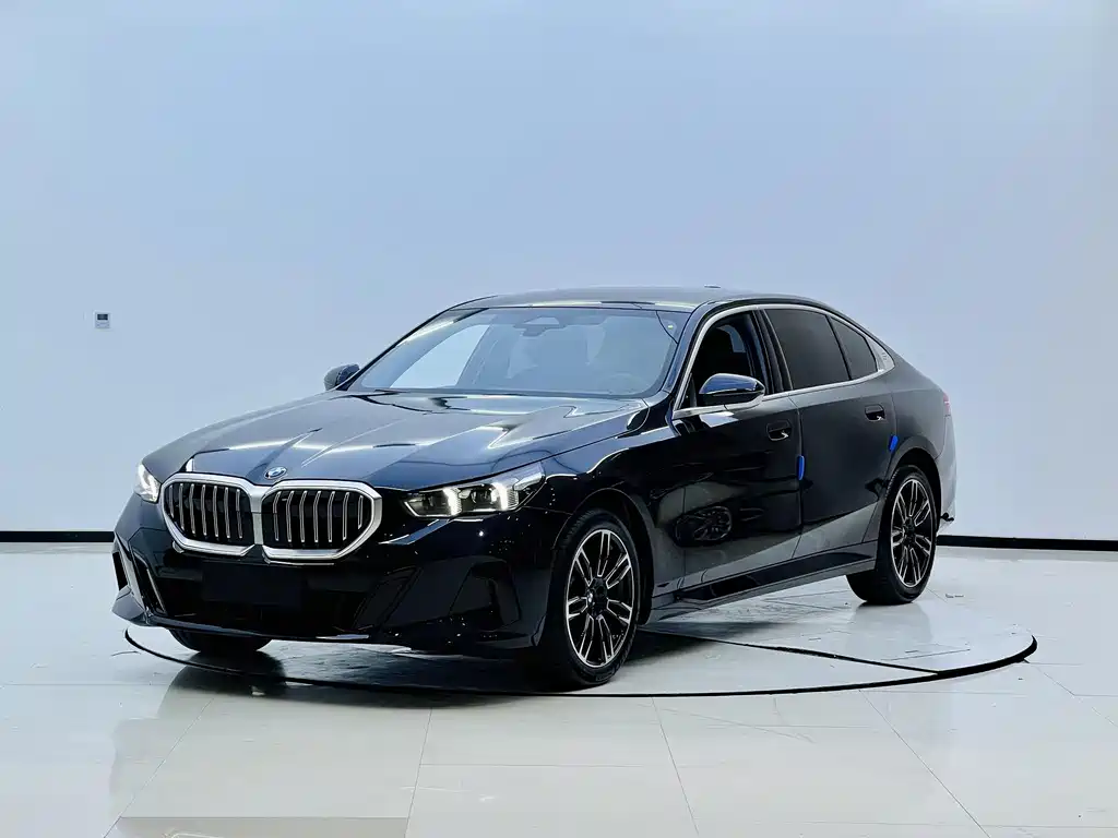 BMW 5 Series 2026