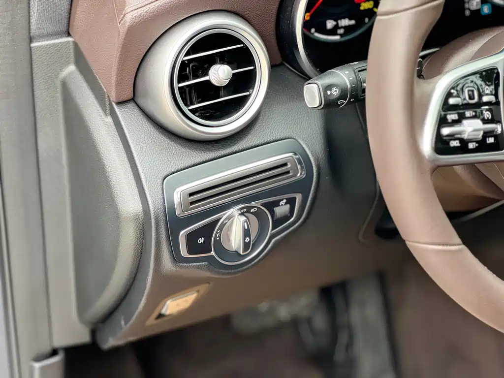 Mercedes-Benz GLC 2021 — фото 20