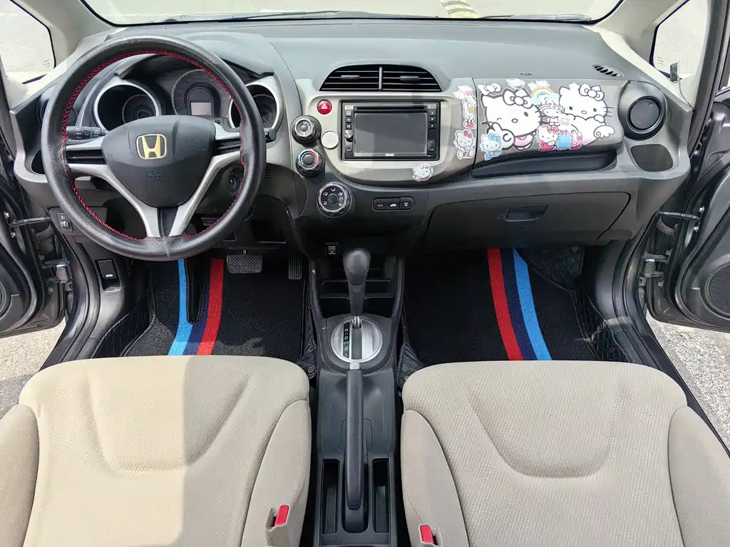 Honda Fit 2012 — фото 12