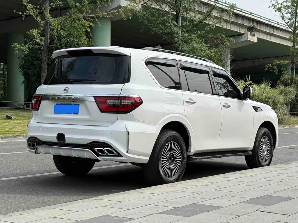 Nissan Patrol 2020 — фото 19