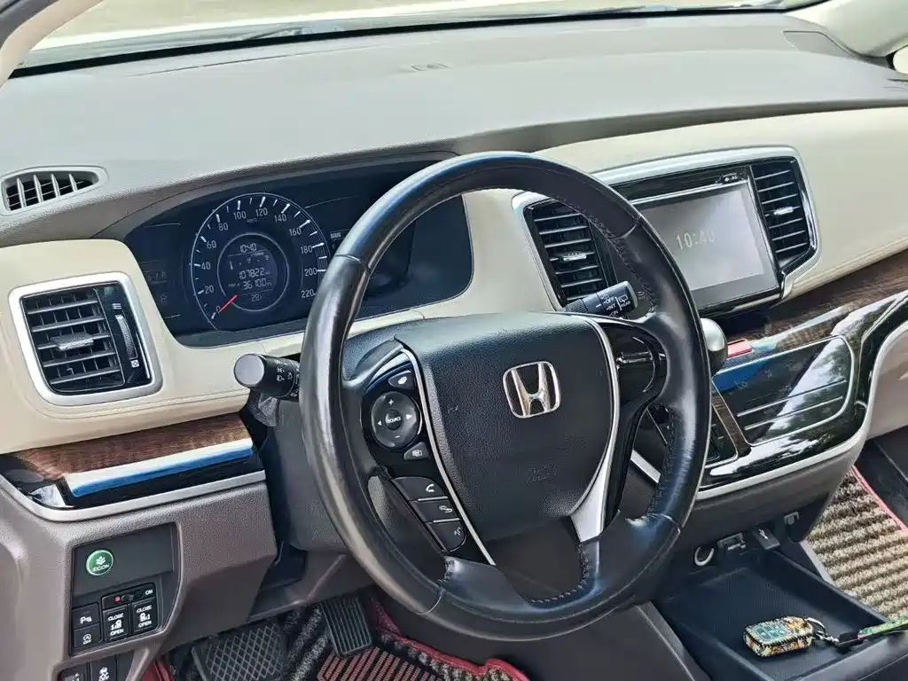 Honda Odyssey 2015 — фото 5