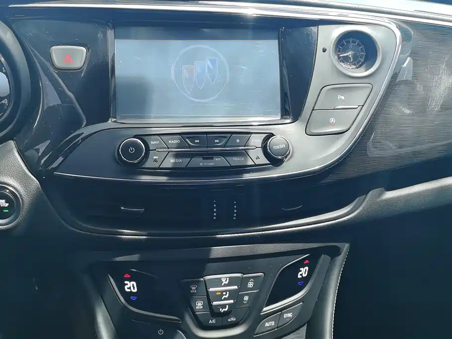 Buick Envision Plus 2016 — фото 13