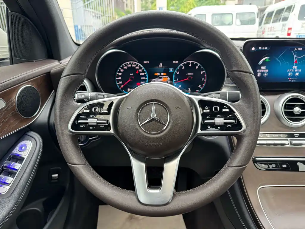 Mercedes-Benz GLC 2021 — фото 10