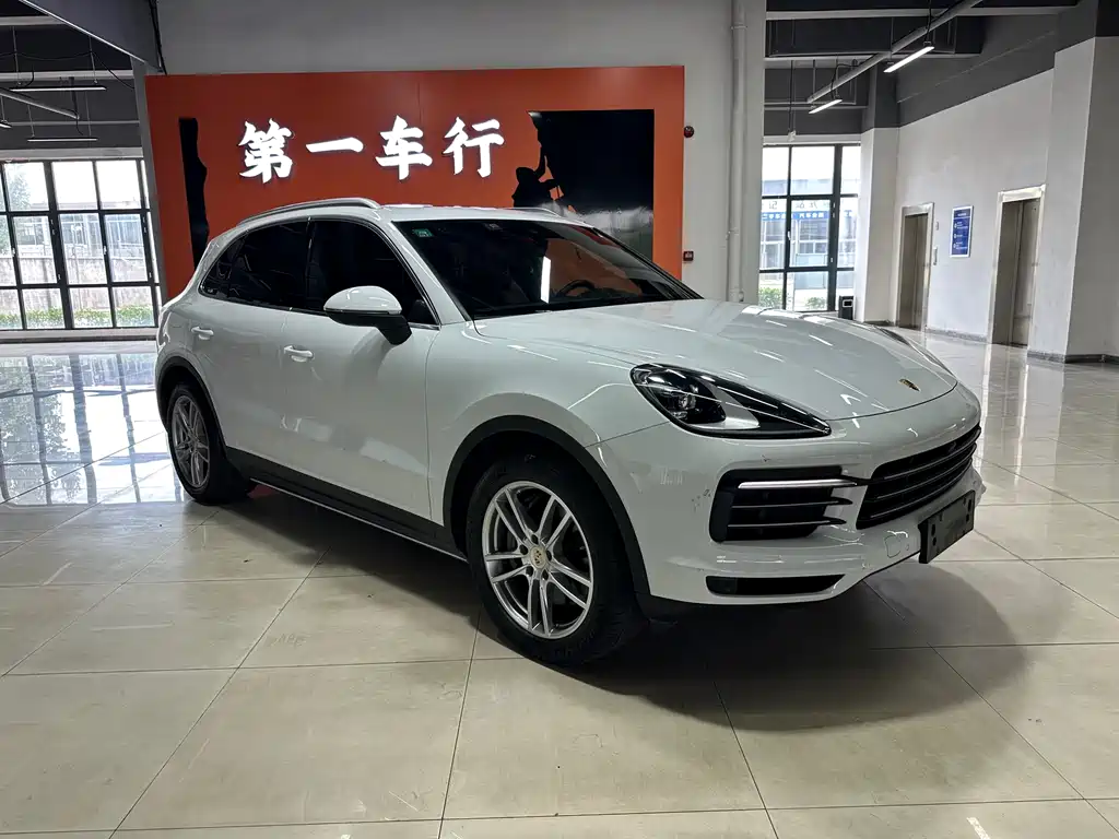 Porsche Cayenne 2019 — фото 2