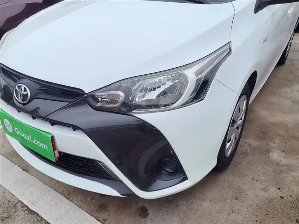 Toyota Yaris L 2019 — фото 24