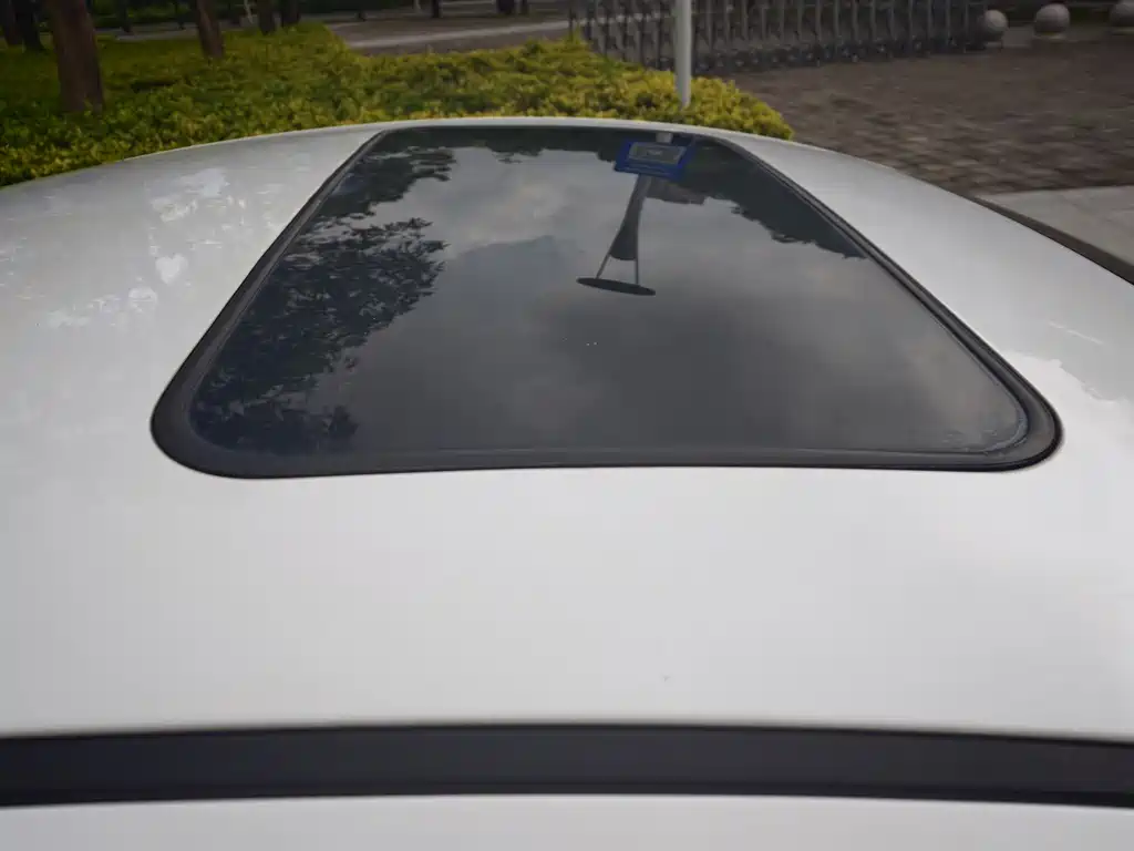 Hyundai Elantra 2016 — фото 13