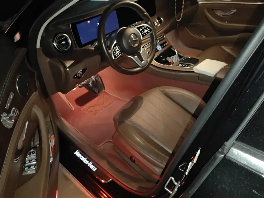 Mercedes-Benz E-Class 2020 — фото 9