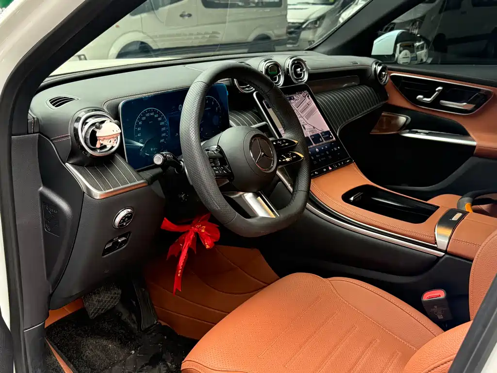 Mercedes-Benz GLC 2023