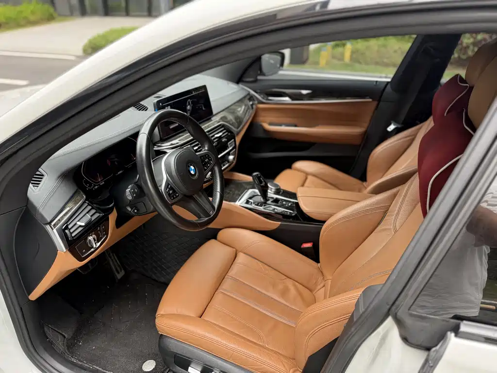BMW 6 Series GT 2021 — фото 3