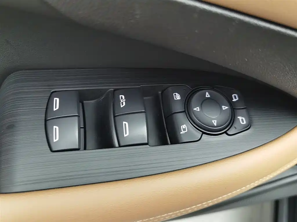 Buick LaCrosse 2018 — фото 9