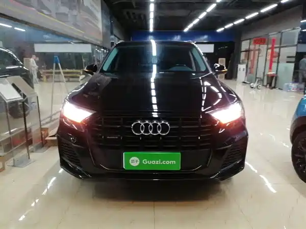 Audi Q7 2021