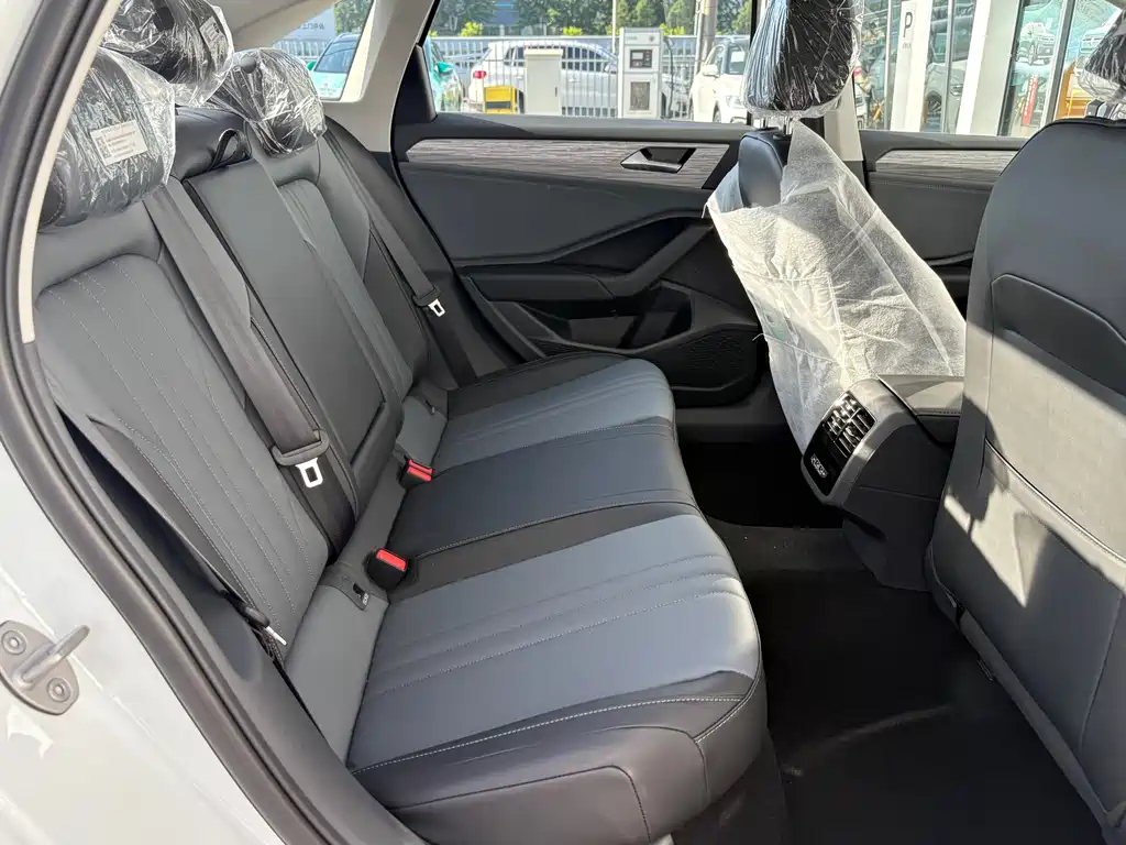 Volkswagen Sagitar 2026