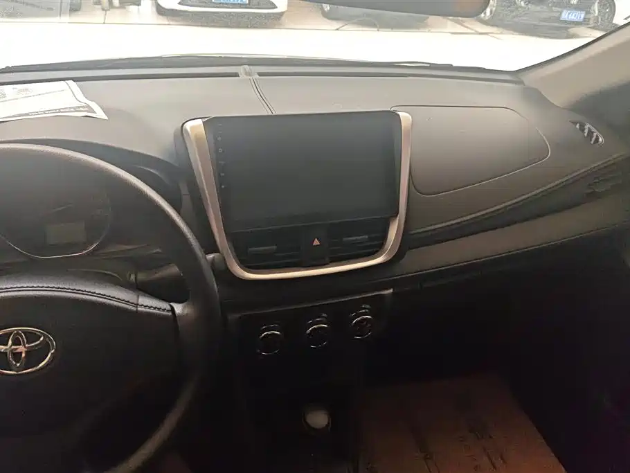Toyota Vios 2016 — фото 13