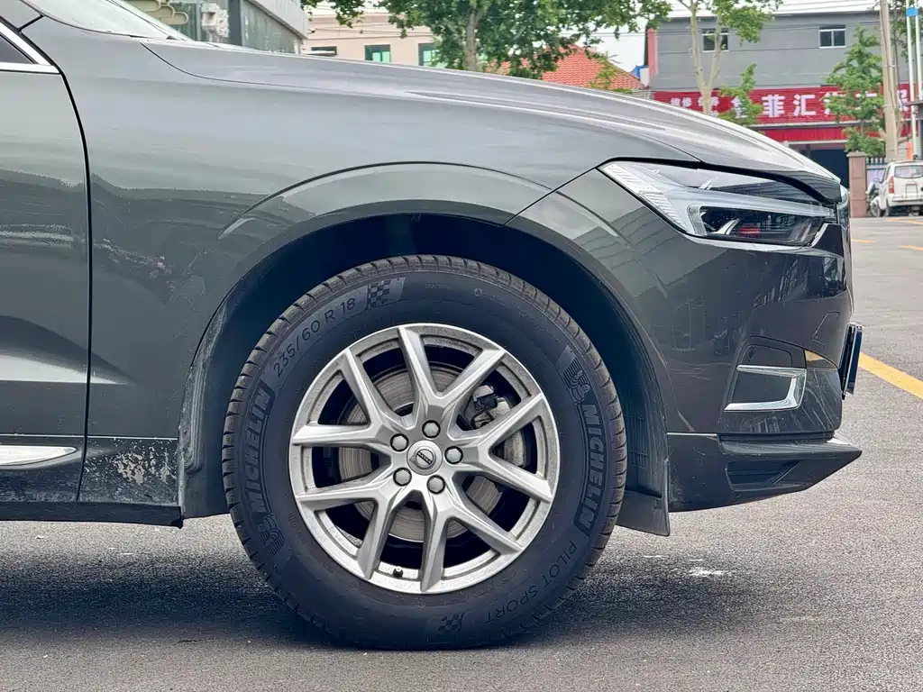 Volvo XC60 2021 — фото 3