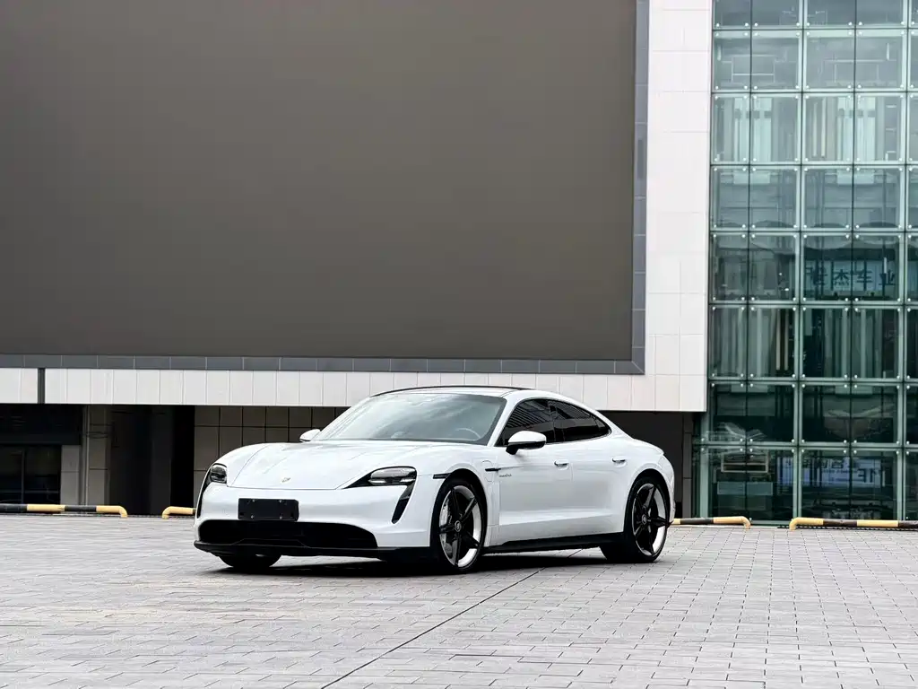 Porsche Taycan 2020