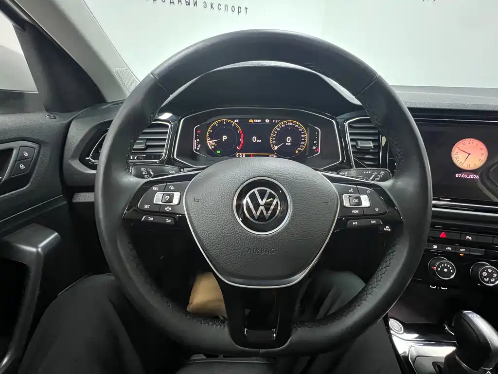 Volkswagen T-Roc 2023 — фото 22