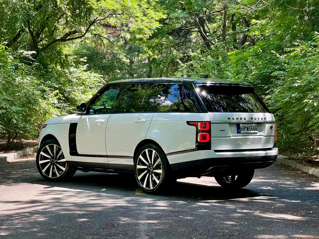 Land Rover Range Rover 2020 — фото 9