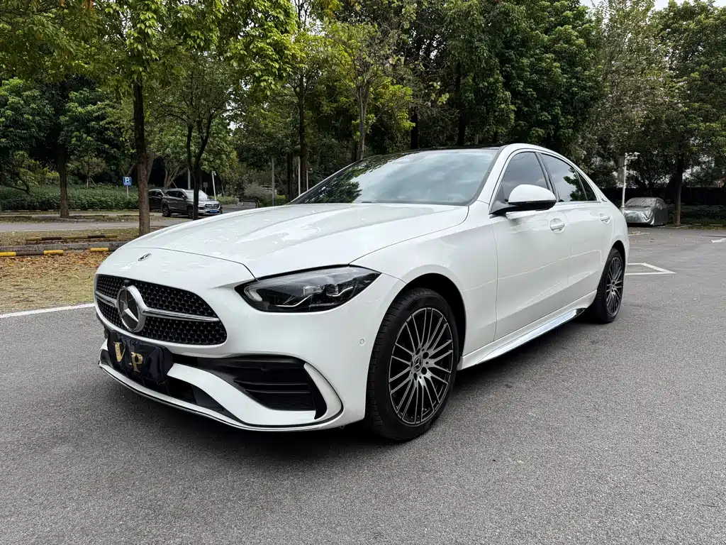 Mercedes-Benz C-Class 2024 — фото 1