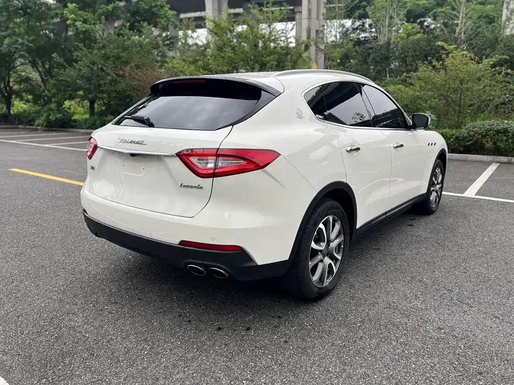 Maserati Levante 2019 — фото 5