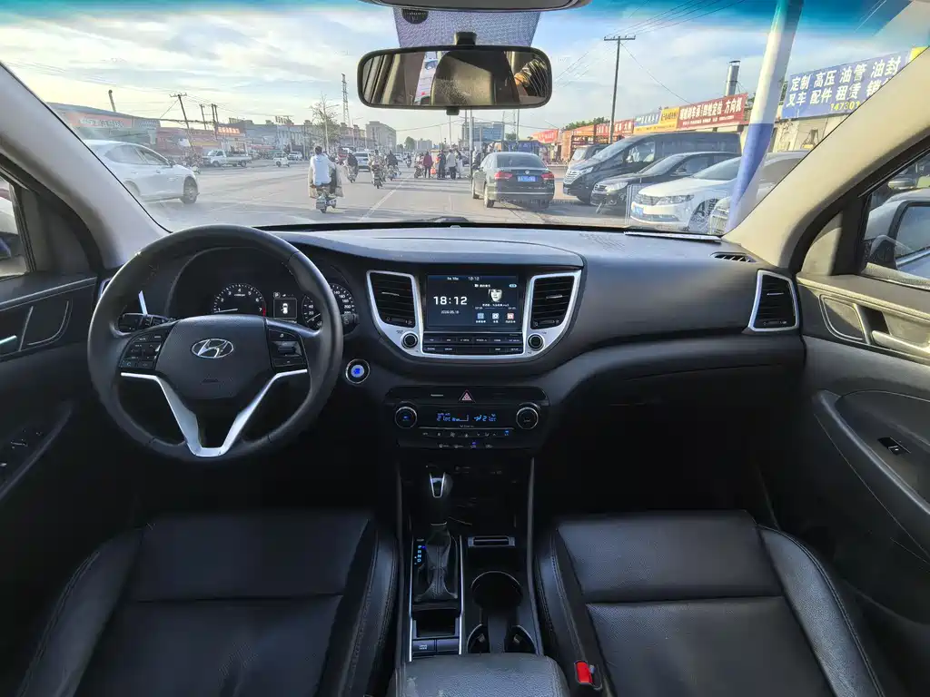 Hyundai Tucson 2016 — фото 10