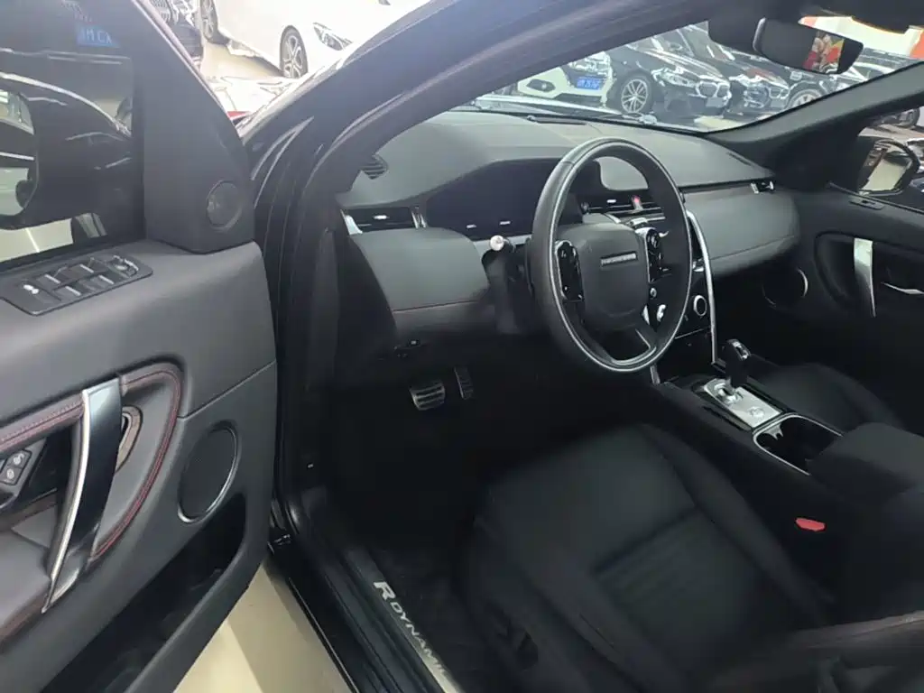 Land Rover Discovery Sport 2021 — фото 16