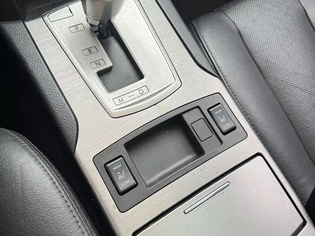 Subaru Outback 2011 — фото 21