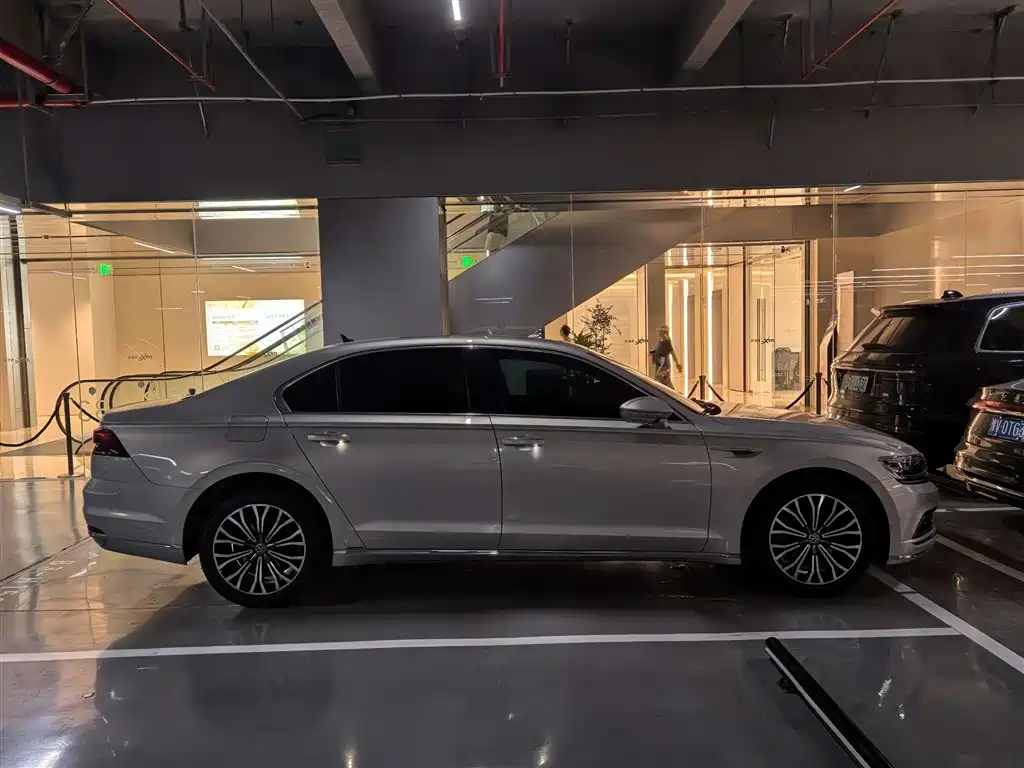 Volkswagen Phideon 2019