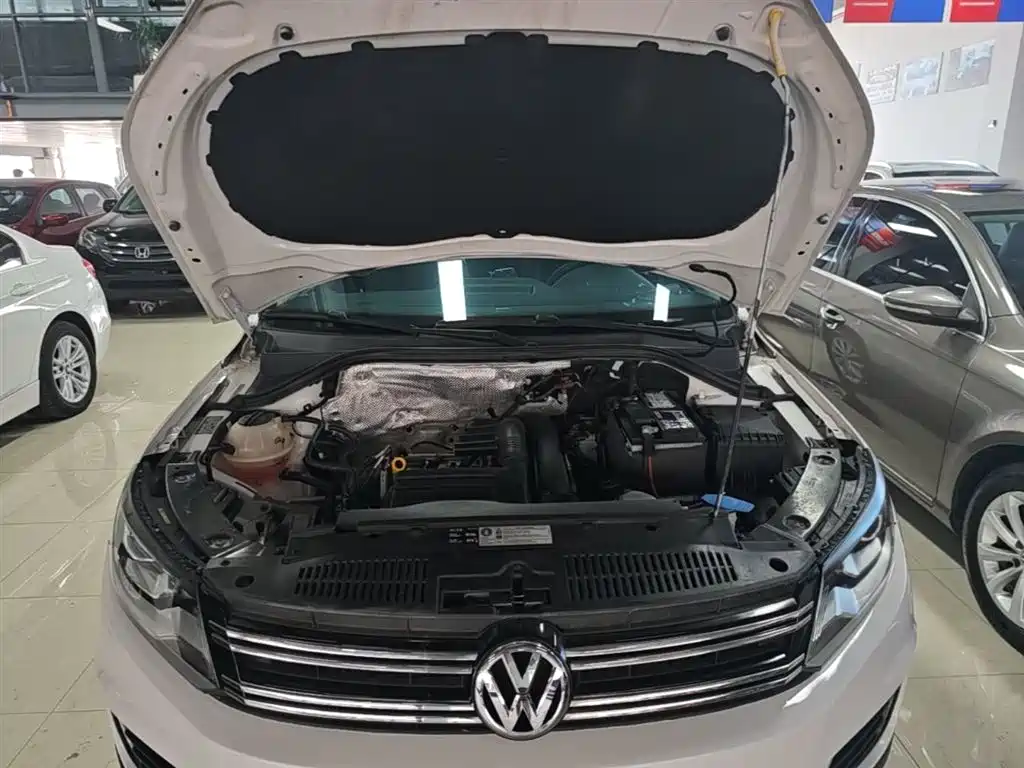 Volkswagen Tiguan 2019 — фото 20