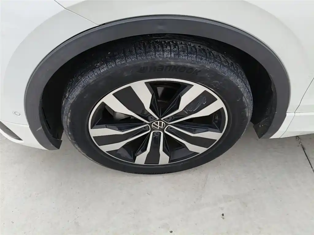 Volkswagen Tiguan L 2021 — фото 23