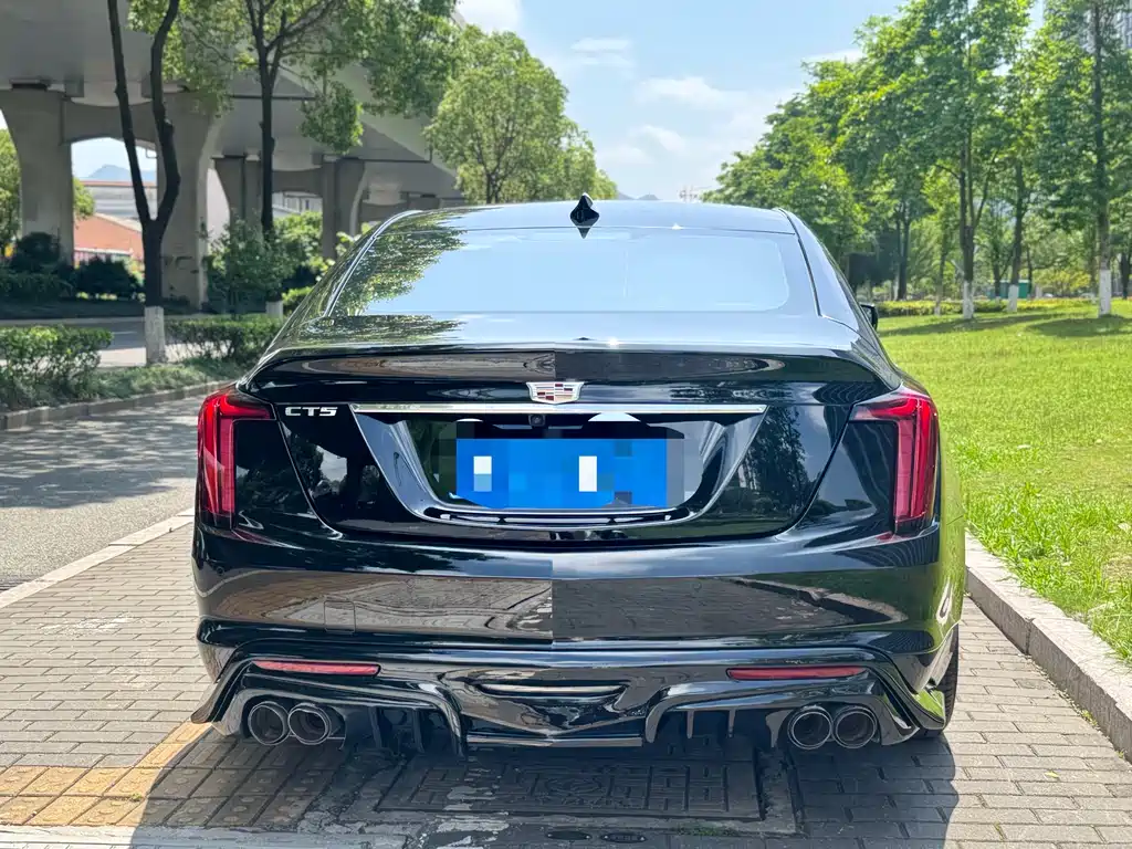 Cadillac CT5 2022 — фото 16