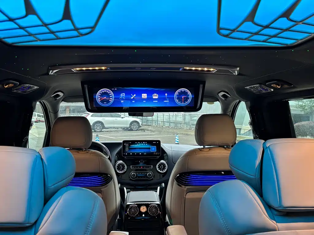 Mercedes-Benz Vito 2022 — фото 25