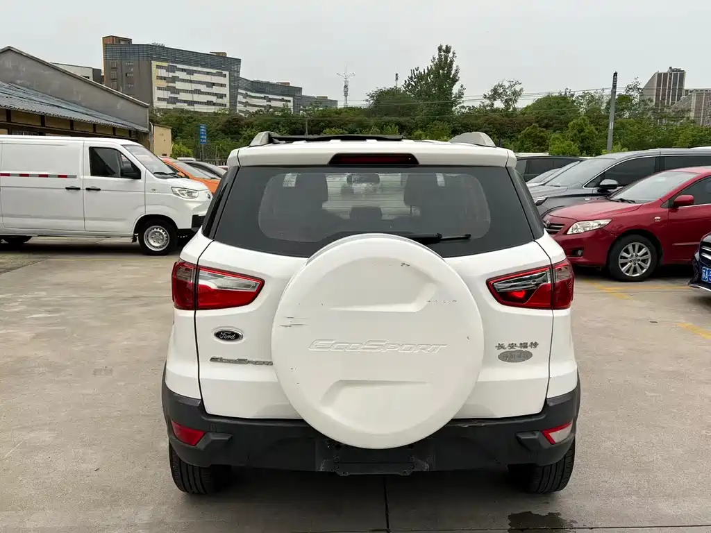 Ford Ecosport 2016 — фото 10