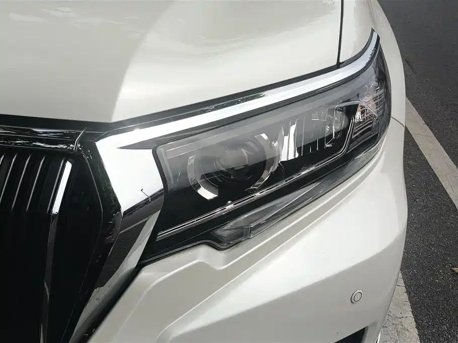 Toyota Prado 2019