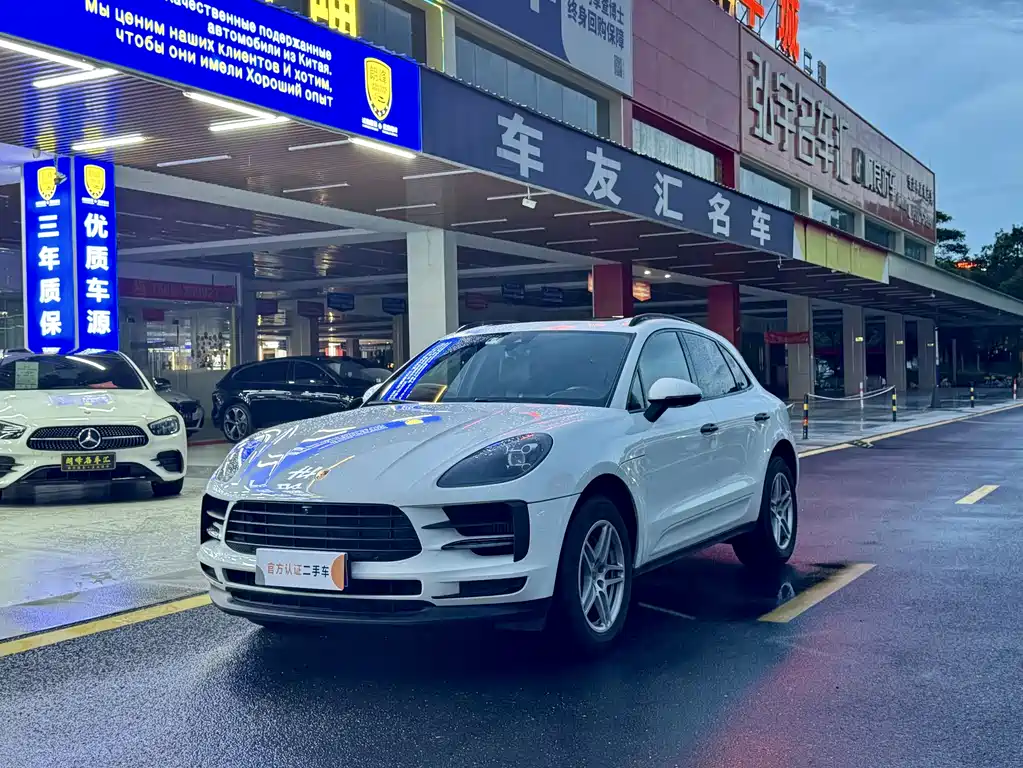 Porsche Macan 2019 — фото 1