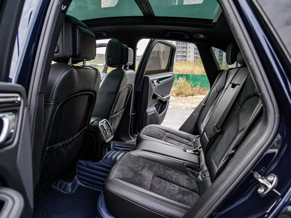 Porsche Macan 2017 — фото 12
