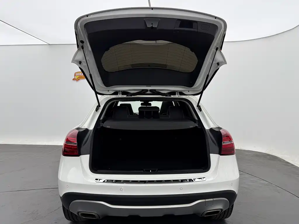 Mercedes-Benz GLA 2018 — фото 13