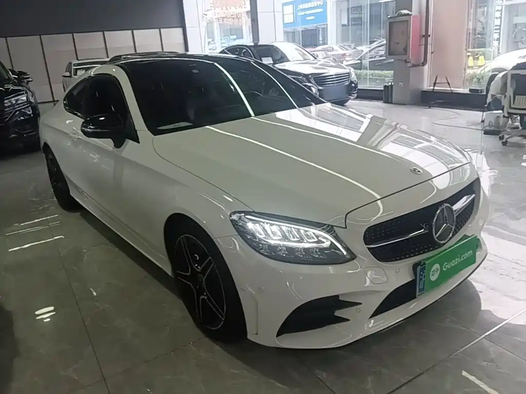 Mercedes-Benz C-Class 2022
