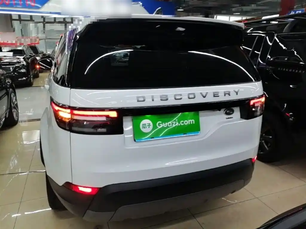 Land Rover Discovery 2019 — фото 6