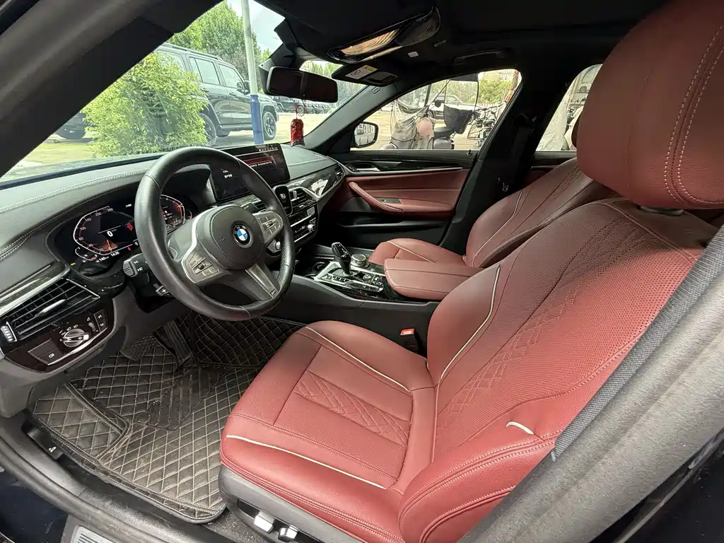 BMW 5 Series 2023