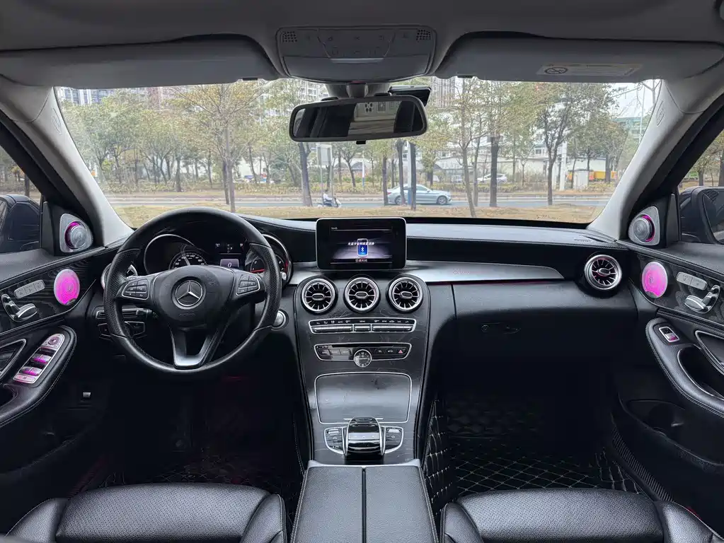 Mercedes-Benz C-Class 2018 — фото 12
