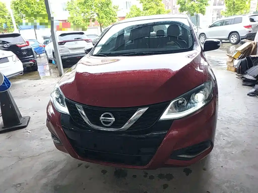 Nissan Tiida 2020