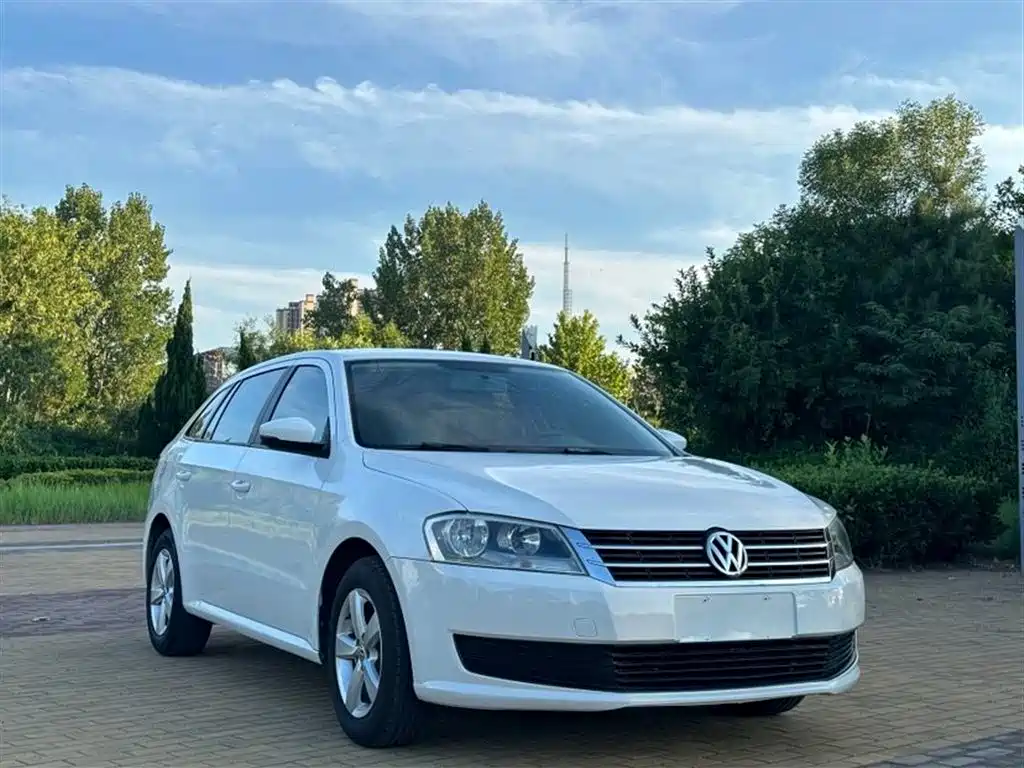 Volkswagen Gran Lavida 2013